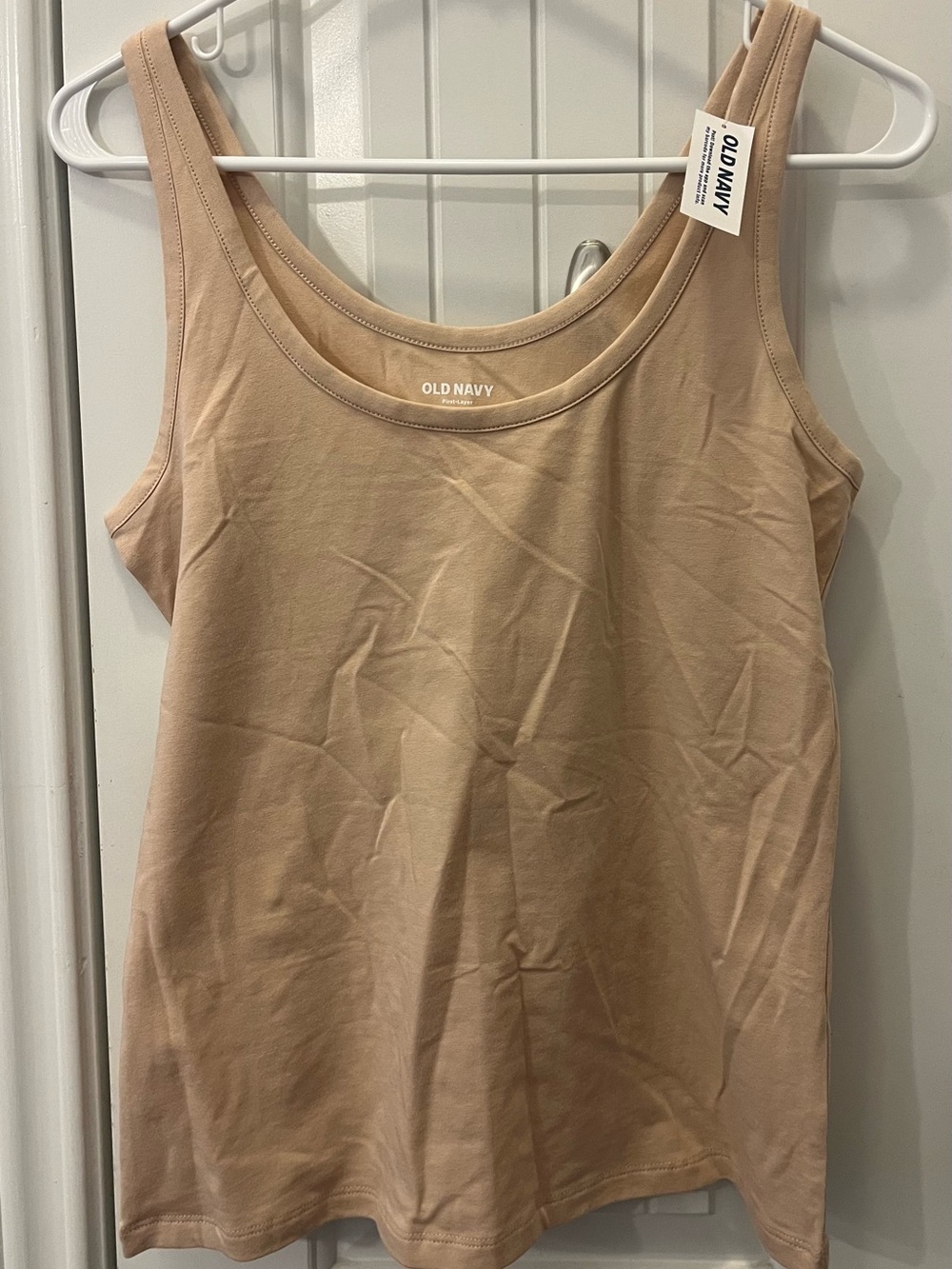 Old Navy Ladies Tank Top in Nude Tan Medium New with Tags
